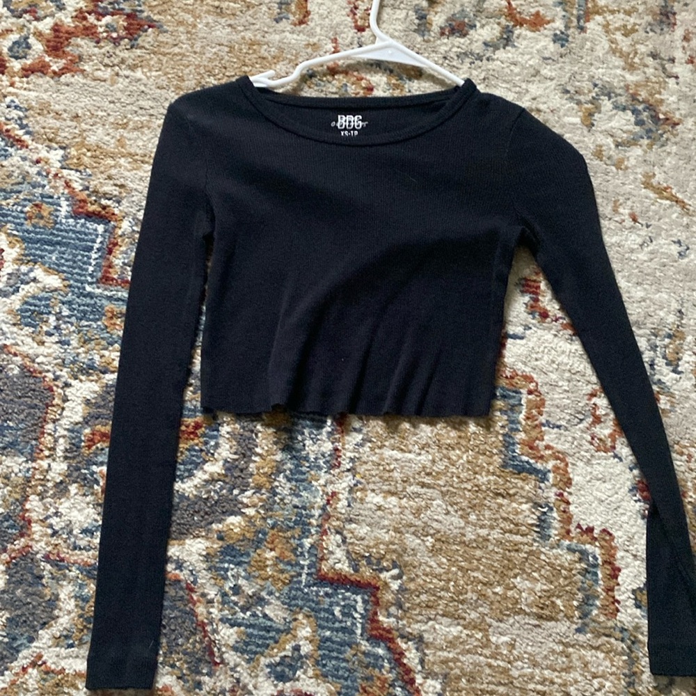 bdg black long sleeve cropped